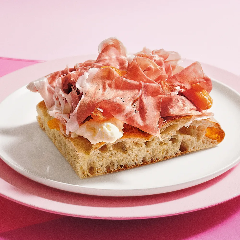 Focaccia al prosciutto crudo