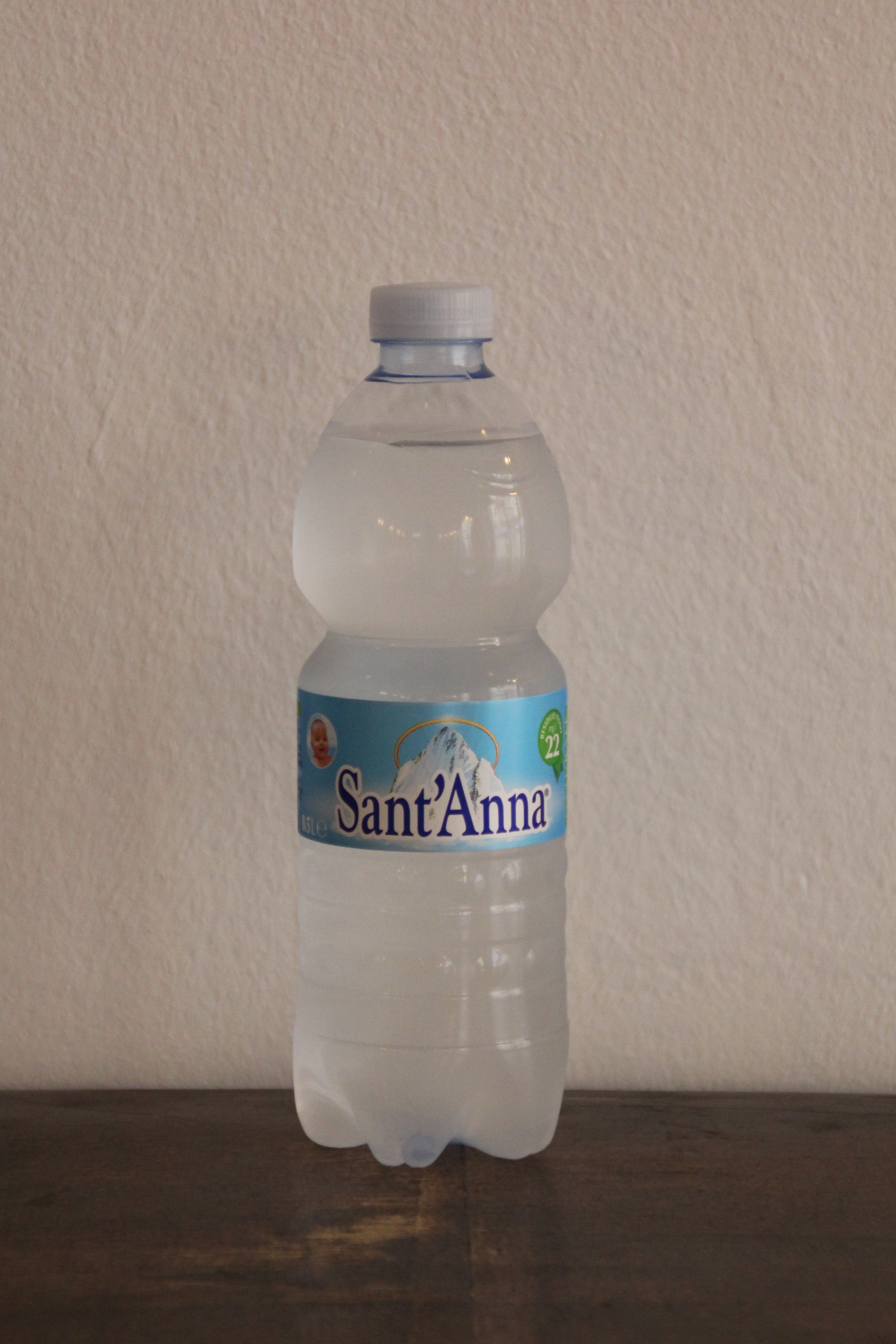 Acqua naturale