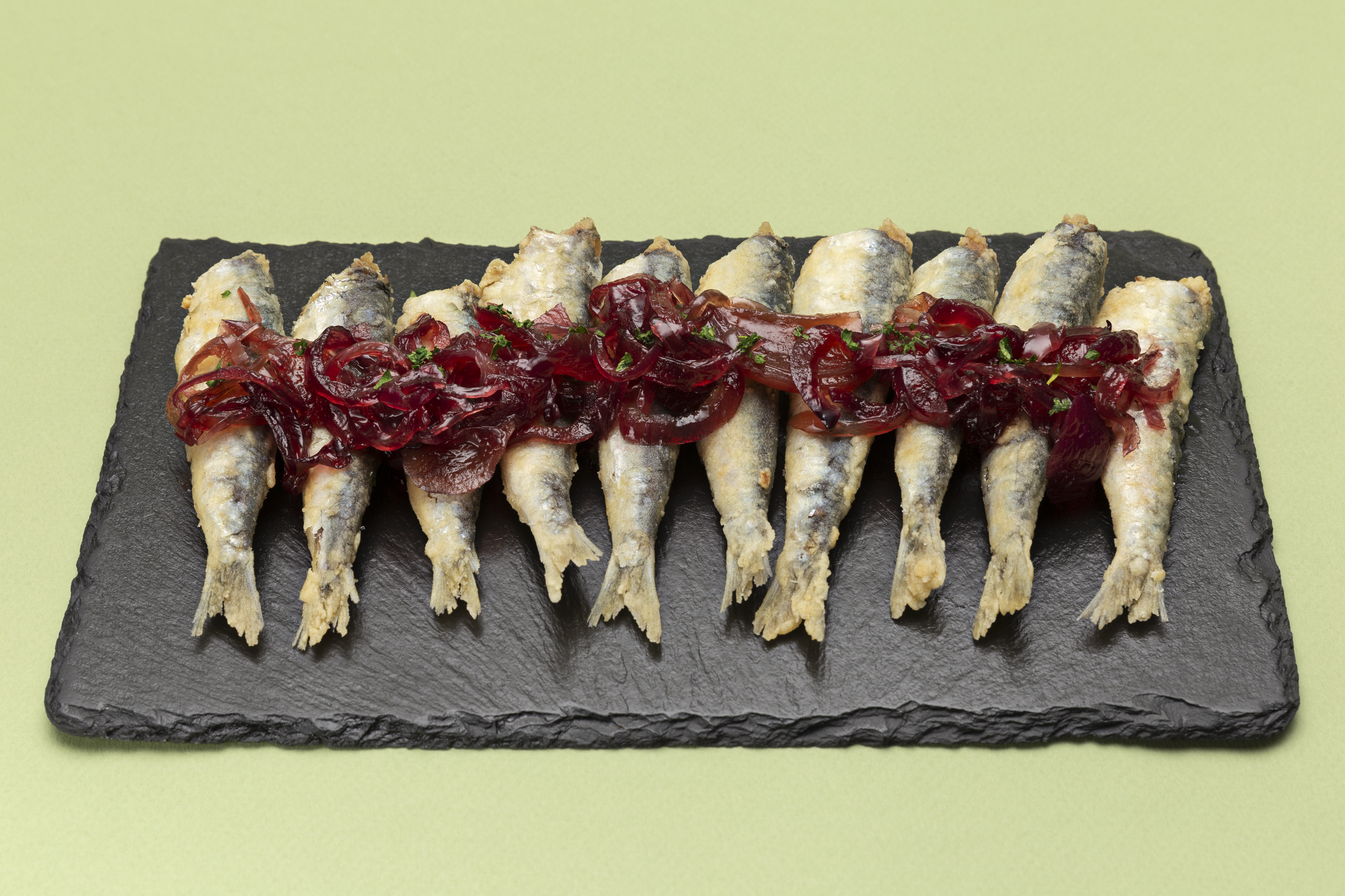 Sarde mediterranee con cipolla di Tropea in agrodolce