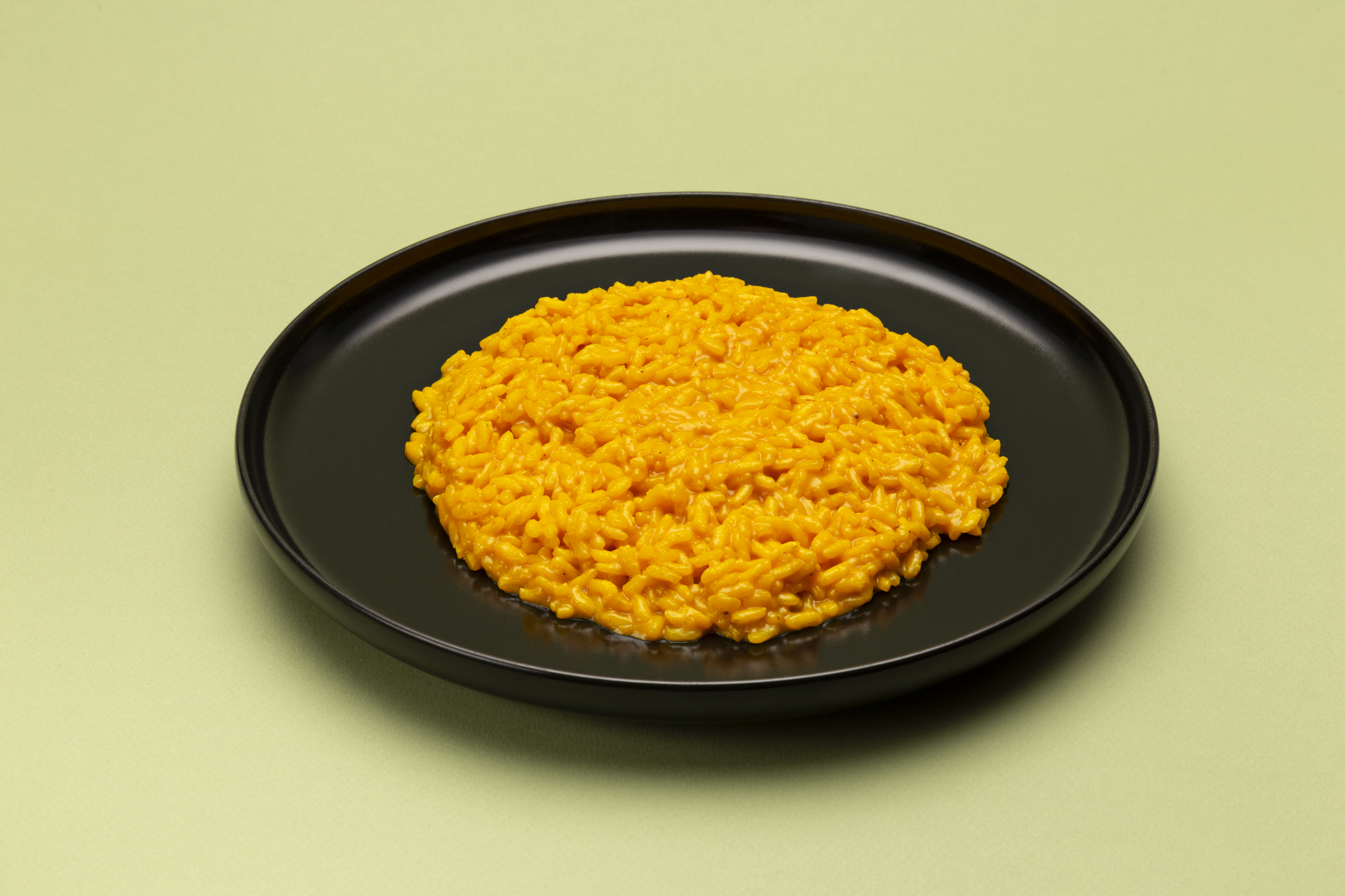 Risotto Milano con zafferano bio 100% italiano mantecato con burro acido e P.R.24M