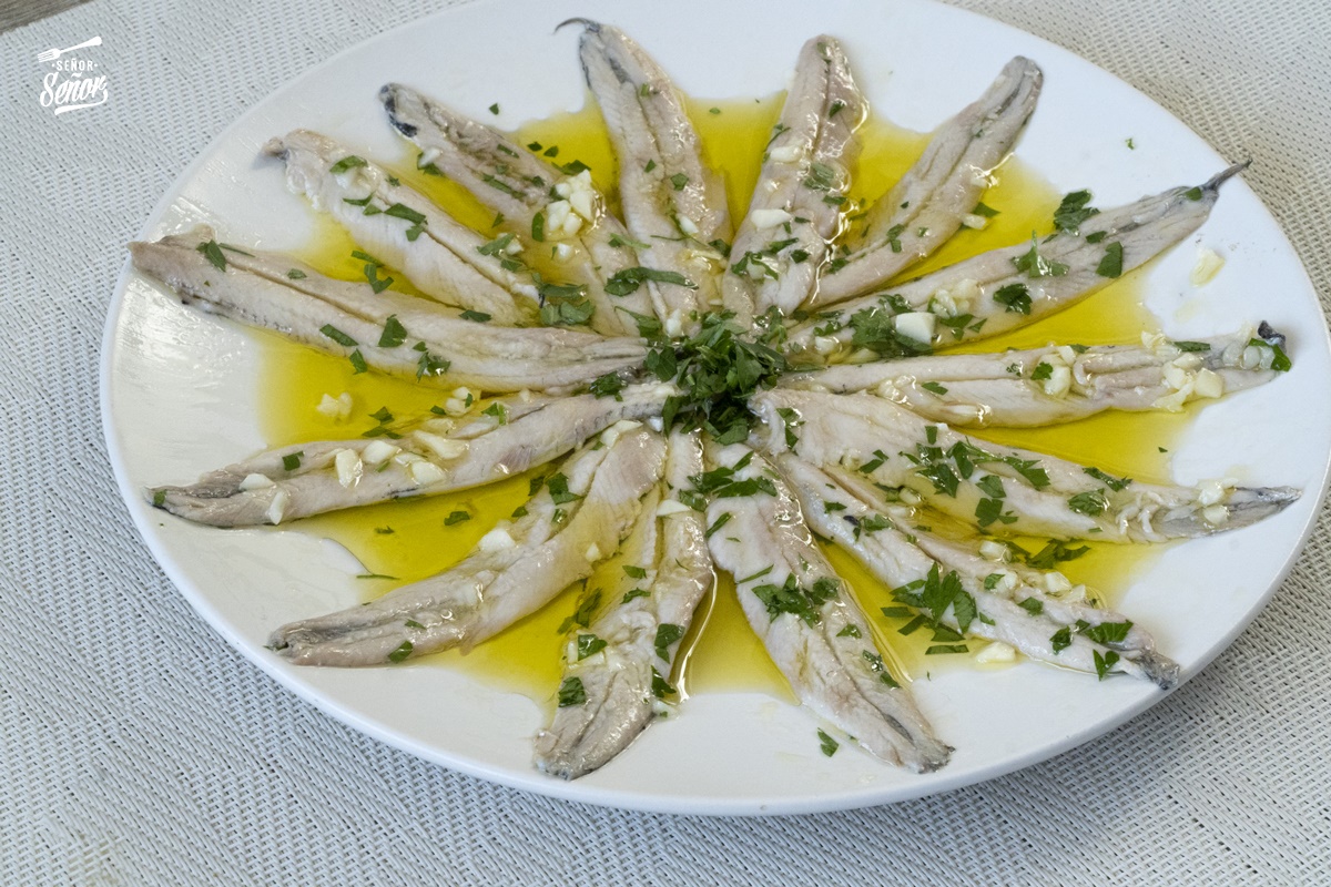 Boquerones en vinagre (ración)