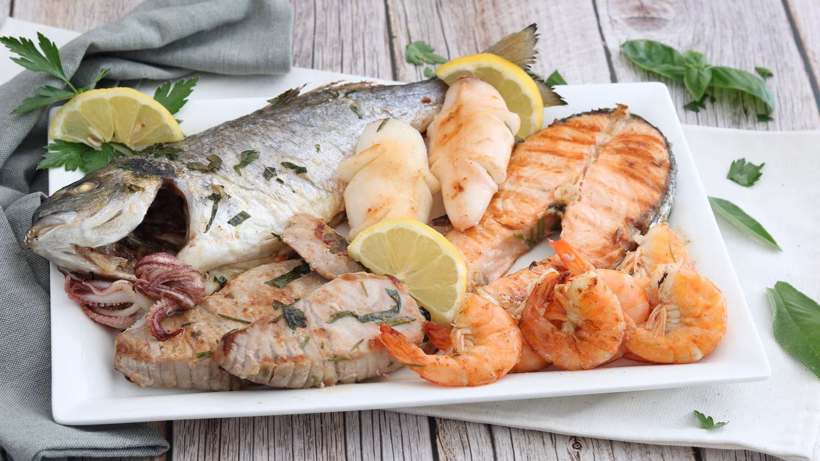 Misto di pesce alla griglia