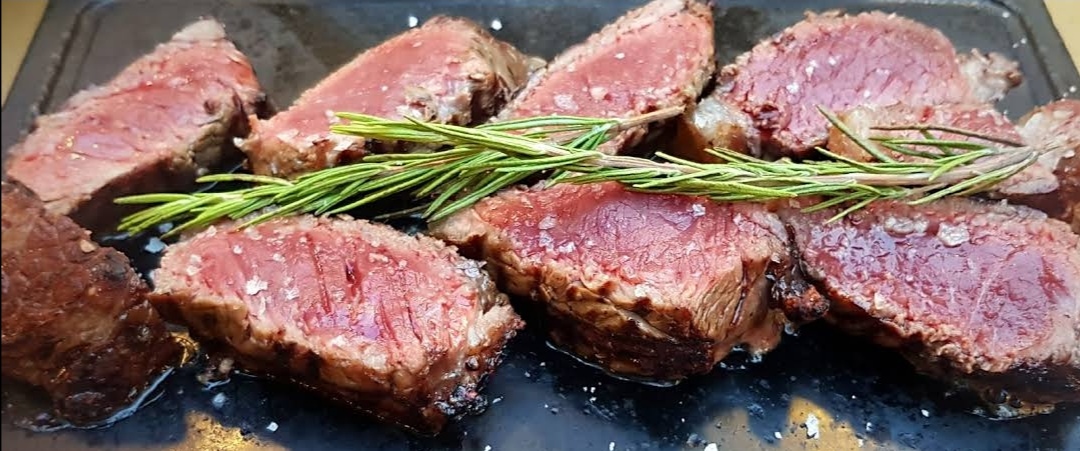 Tagliata di manzo sale e rosmarino