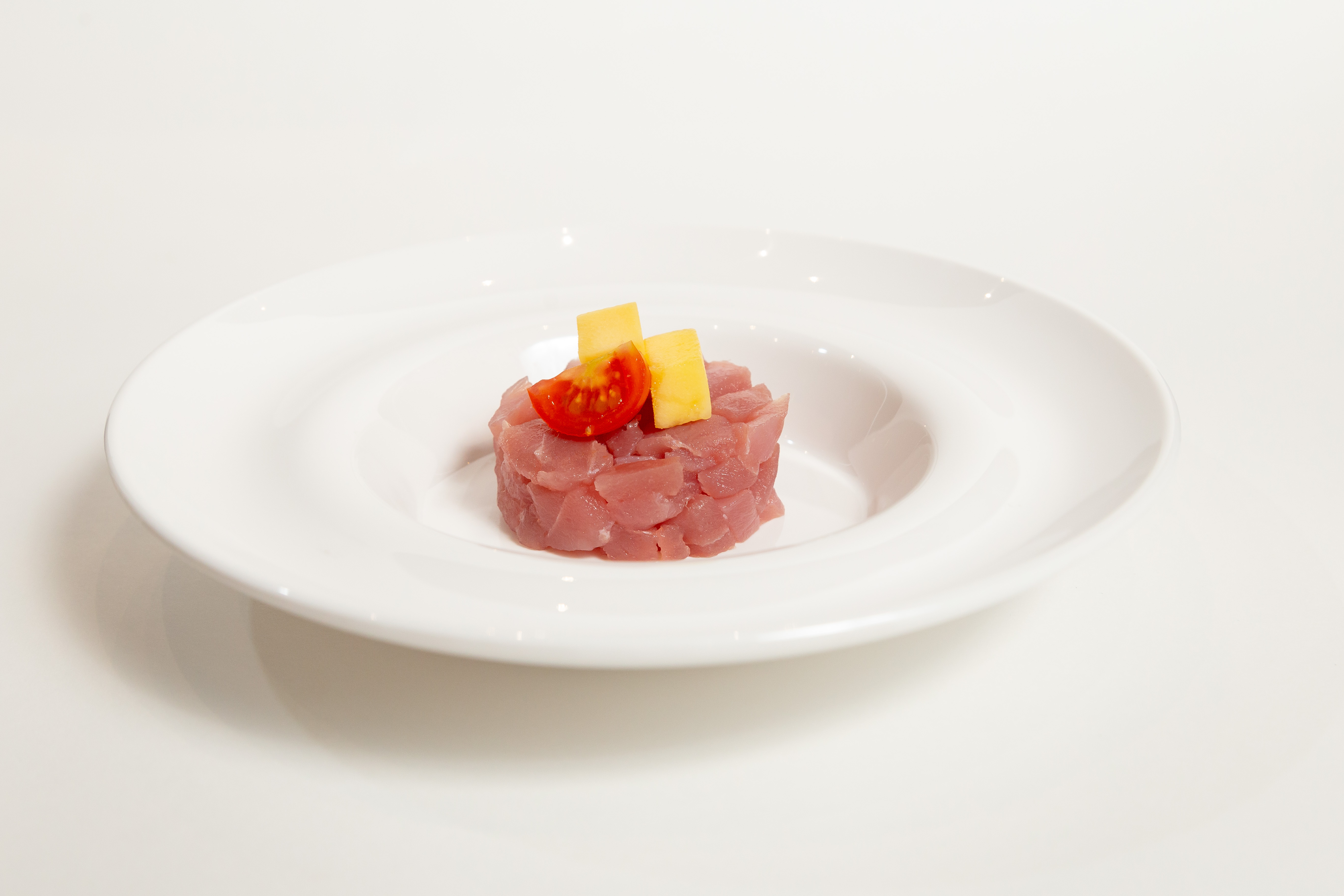 Tartare tuna fruit