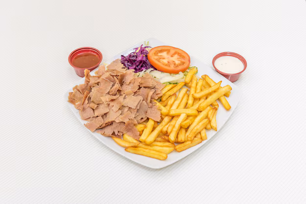 Ración De Patatas Fritas Con Carne