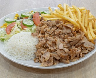 Plato de arroz con pollo o ternera