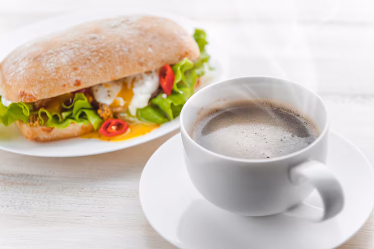 Oferta de café  + bocadillo
