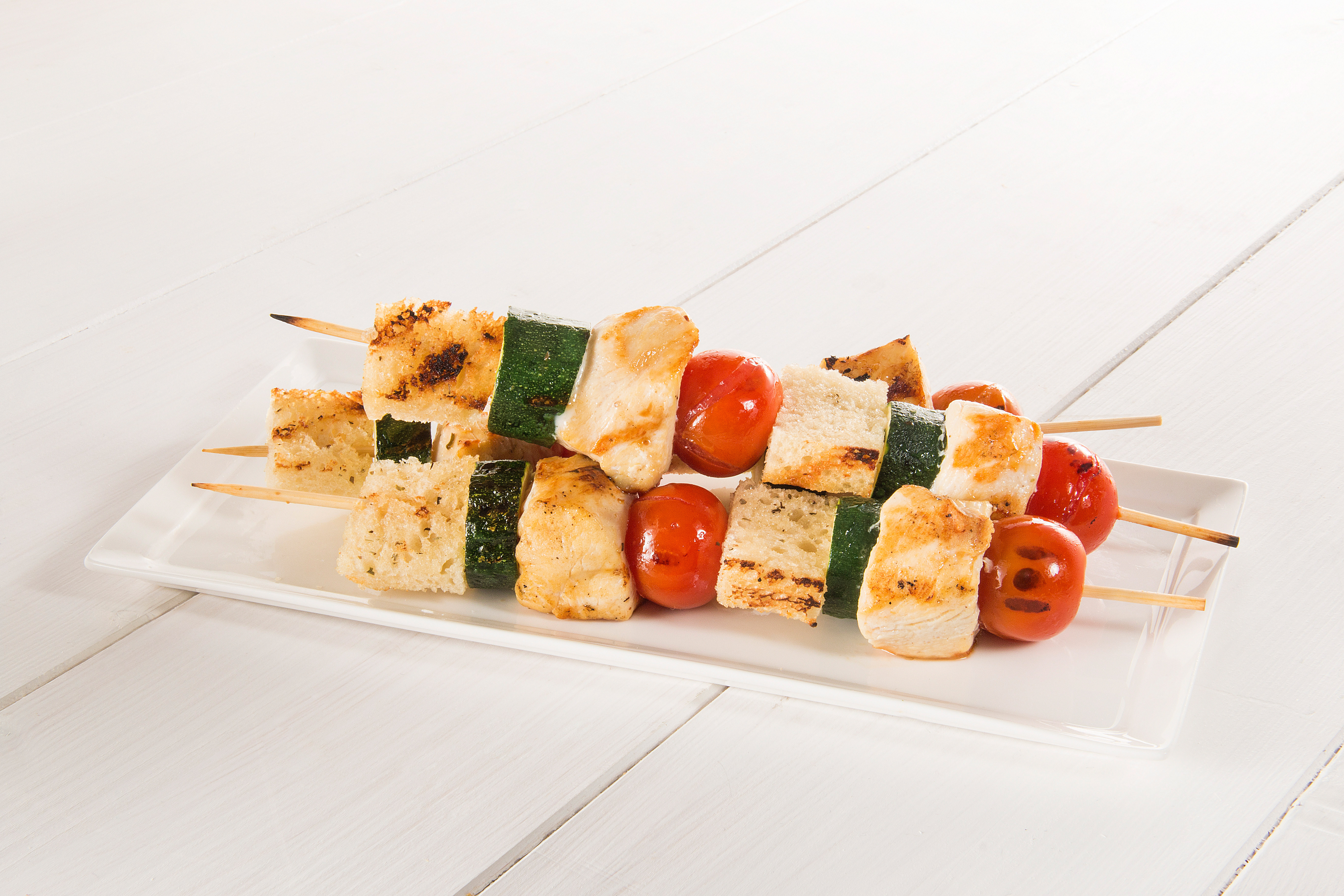 Spiedo pollo e pomodorini