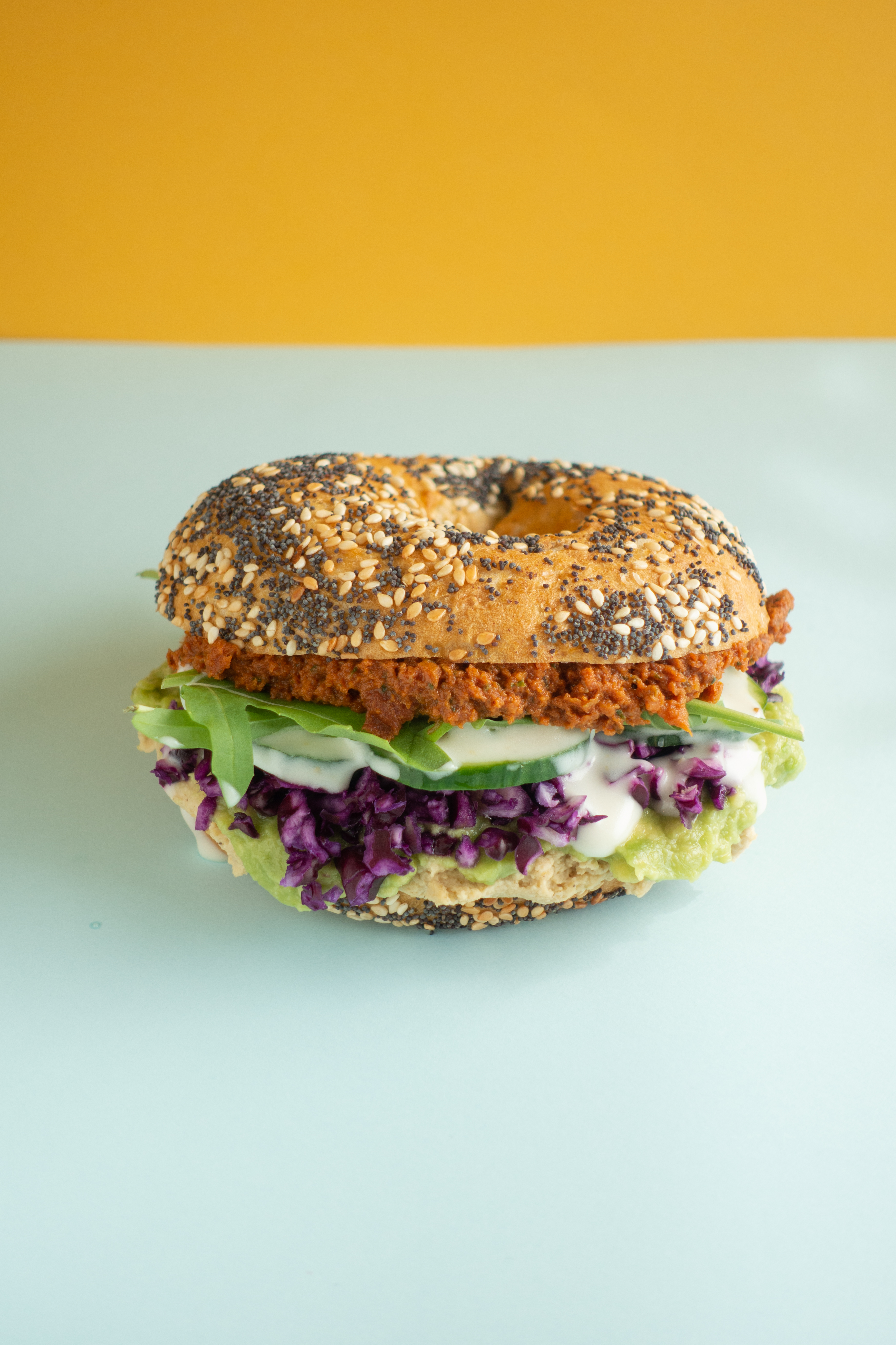 Bagel Vegan Avo Hummus