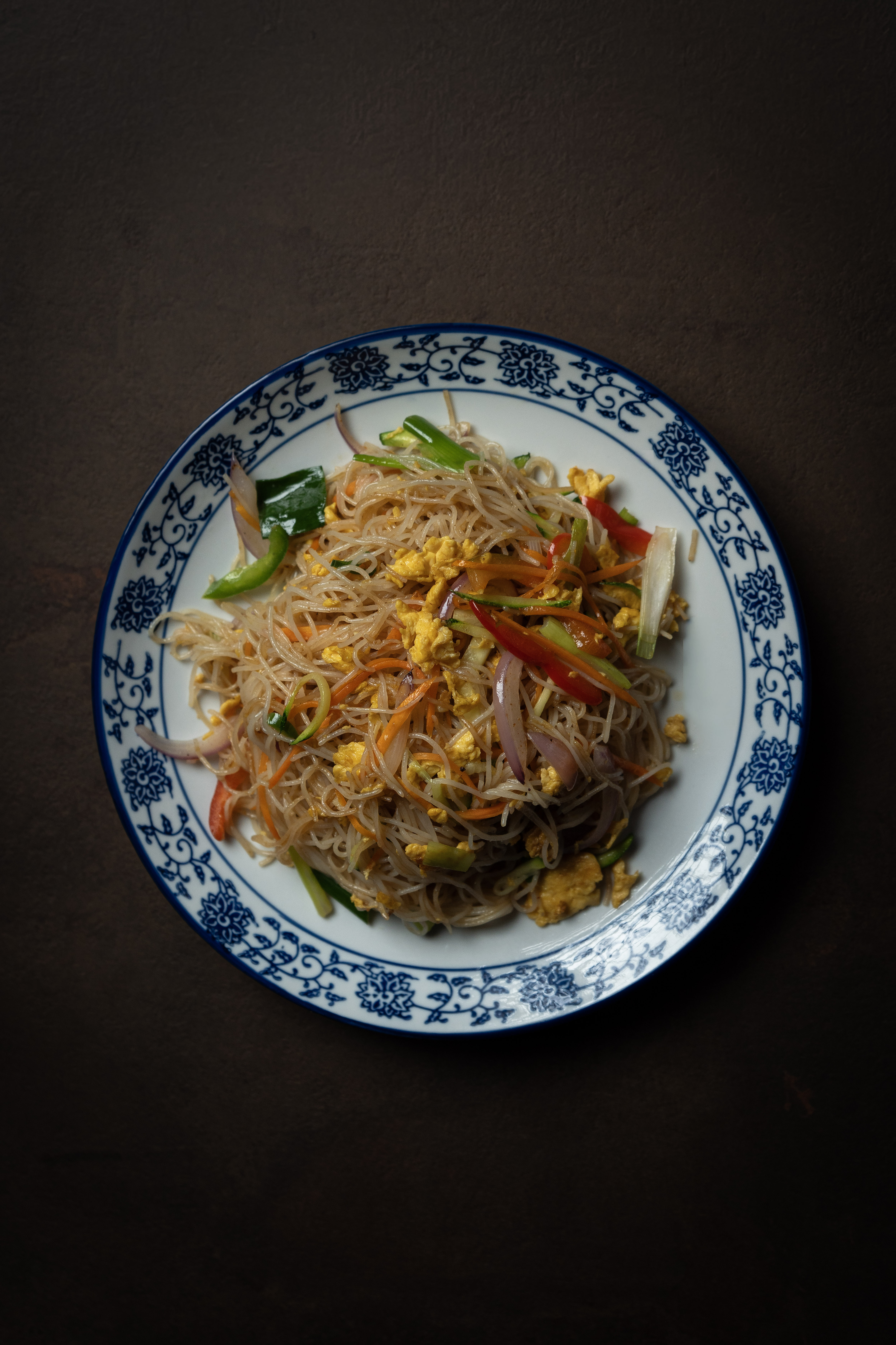 Spaghetti di riso con verdura